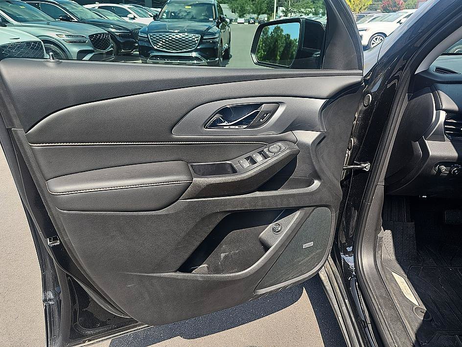 Used 2021 Mosaic Black Metallic Chevrolet RS Awd image 10