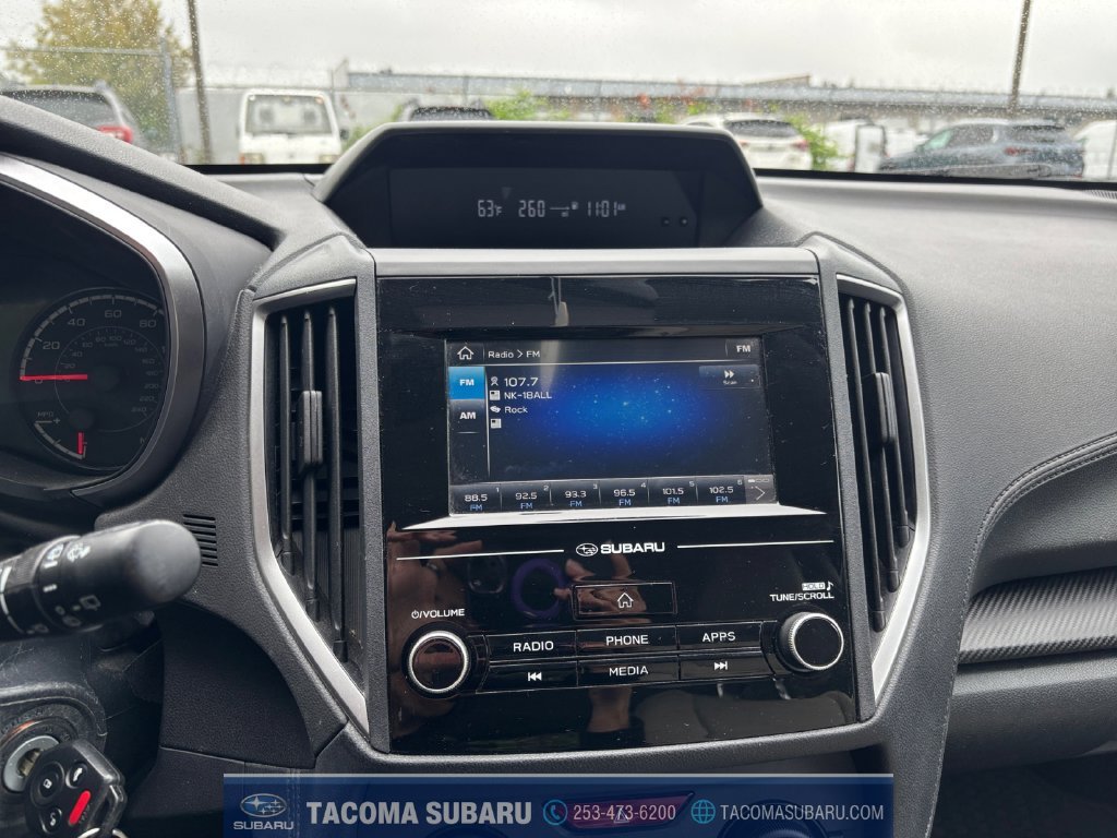 Used 2018 White Subaru 2.0i Premium image 21