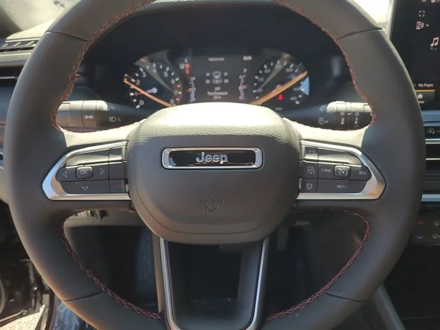 2026 Jeep Compass Trailhawk - Photo 11