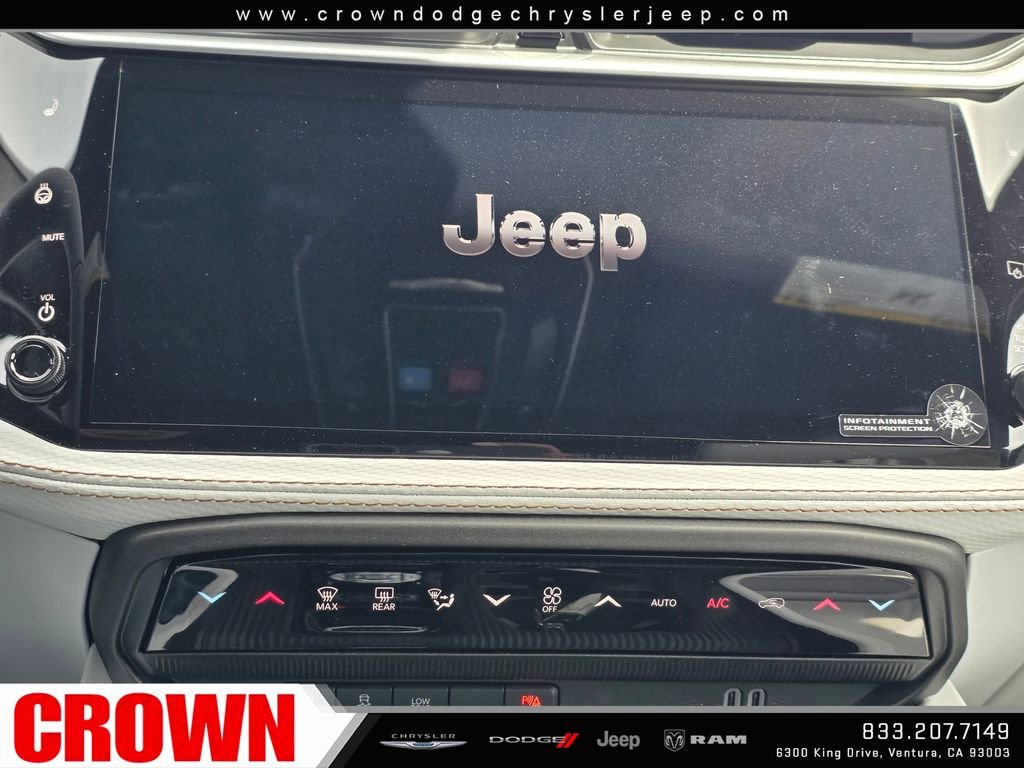 New 2026 Bright White Clear-Coat Exterior Paint Jeep Limited image 21