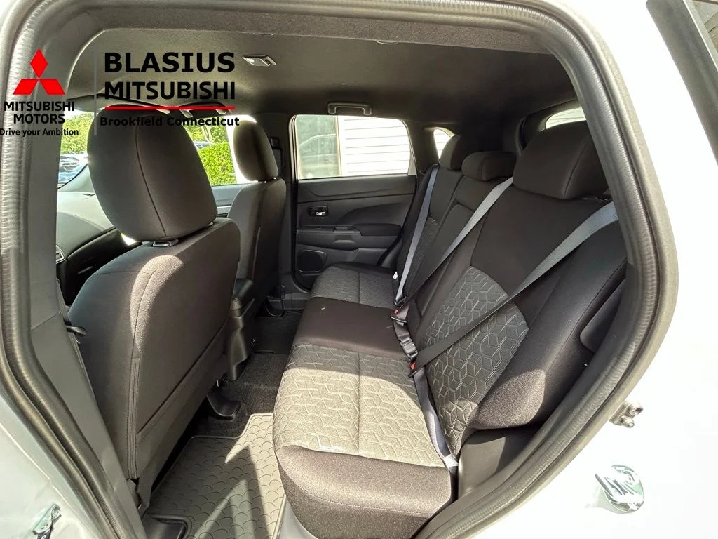 New 2025 White Mitsubishi 2.0 Trail Edition image 28