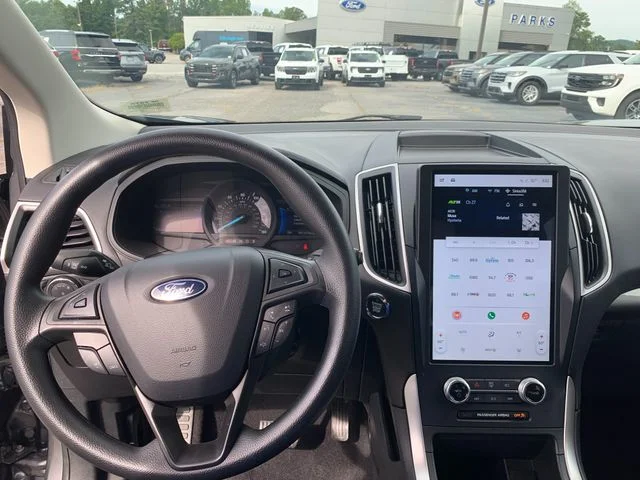 Used 2024 Gray Ford SE image 25