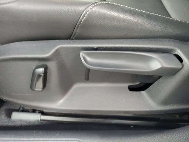 Used 2017 Gray Volkswagen Wolfsburg image 18