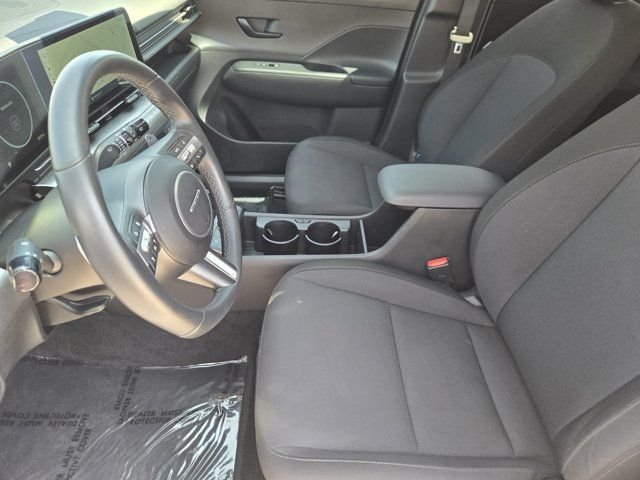 Certified Used 2025 White Hyundai SEL Convenience image 12