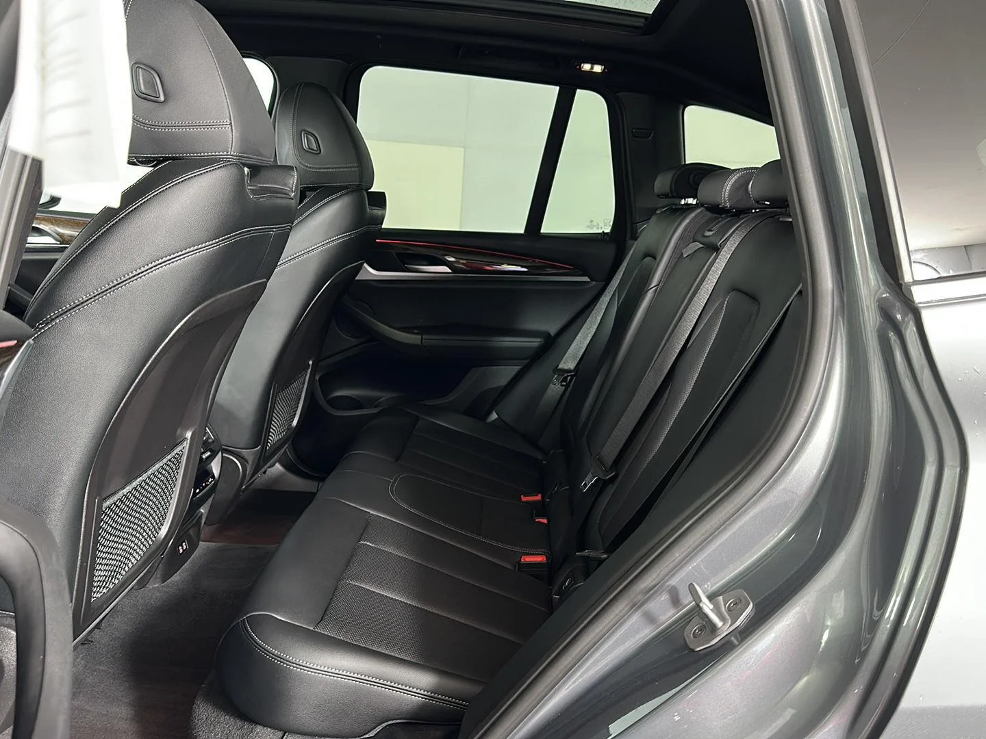 Used 2024 Skyscraper Grey Metallic BMW xDrive30i image 22