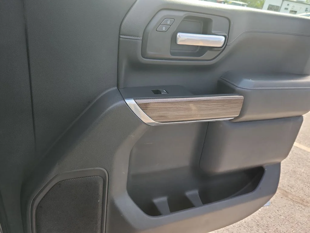 Used 2020 Silver Chevrolet LT image 14