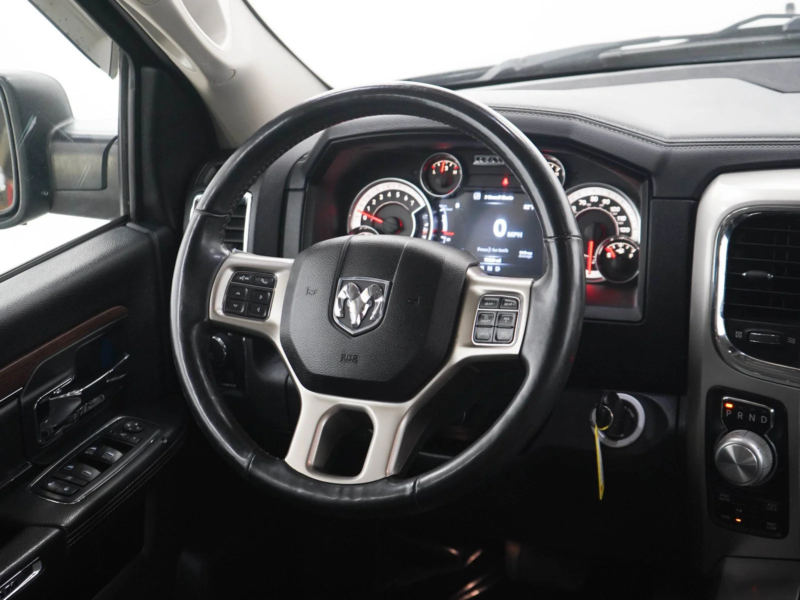 Used 2017 Brilliant Black Crystal Pearlcoat Ram Laramie image 14