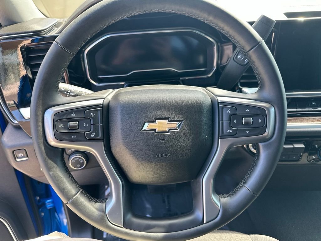 Used 2025 Blue Chevrolet LT image 13