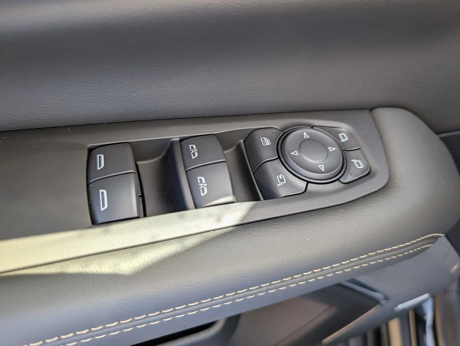 2026 GMC Yukon XL Elevation - Photo 33