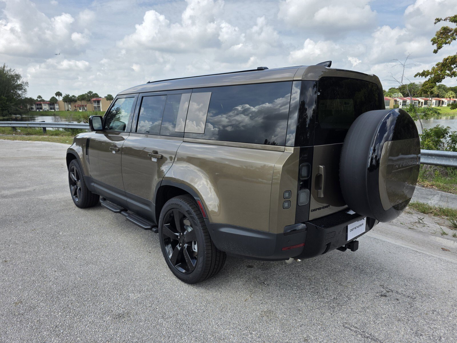 New 2026 Gondwana Stone Land Rover P300 S image 2