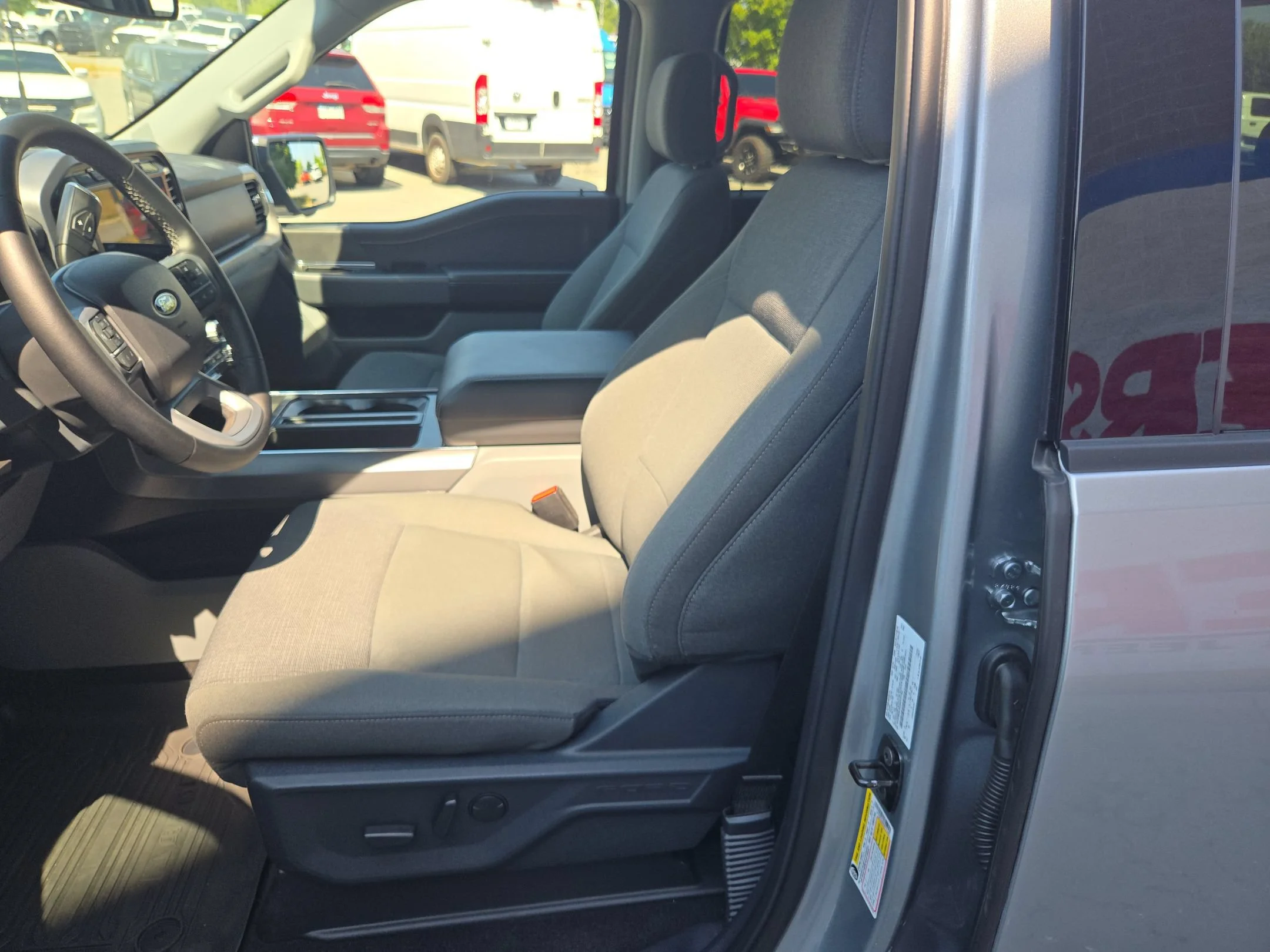 Used 2024 Iconic Silver Metallic Ford XLT image 23