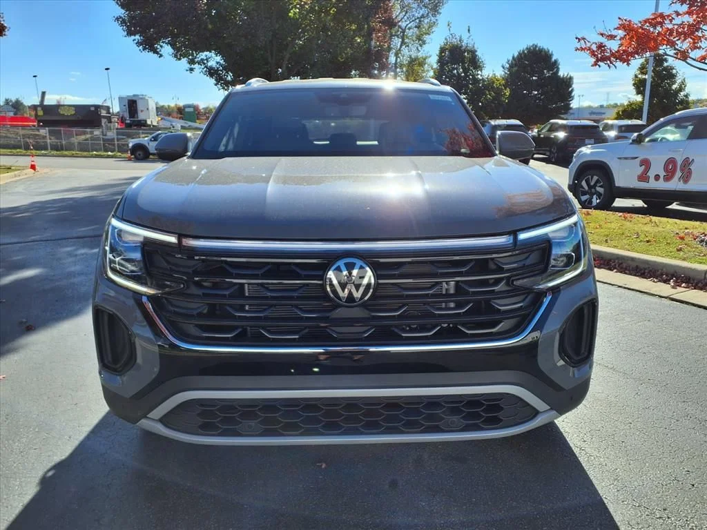 New 2026 Pure Gray Volkswagen 2.0T SE w/Technology image 2