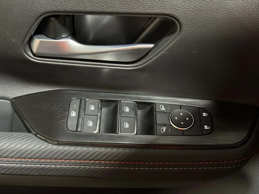 Certified Used 2025 Super Black Nissan SR image 19