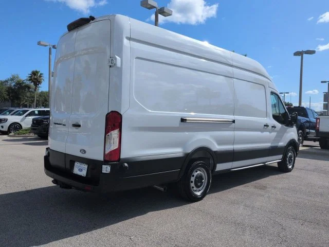 New 2026 White Ford Base image 4