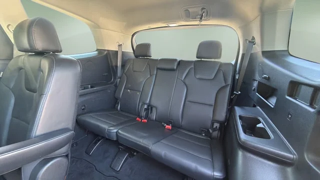 Used 2025 Everlasting Silver Kia S image 19
