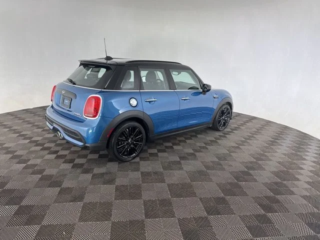 Used 2024 Blue MINI Signature image 5