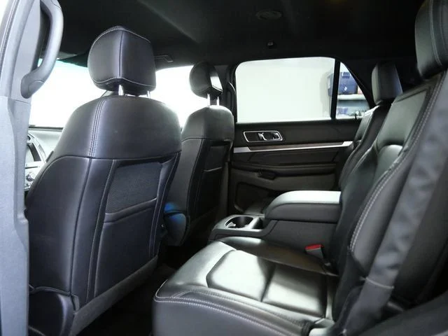 Used 2017 Silver Ford Limited image 14