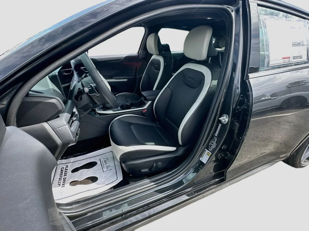 New 2026 Interstellar Gray Kia GT-Line image 20