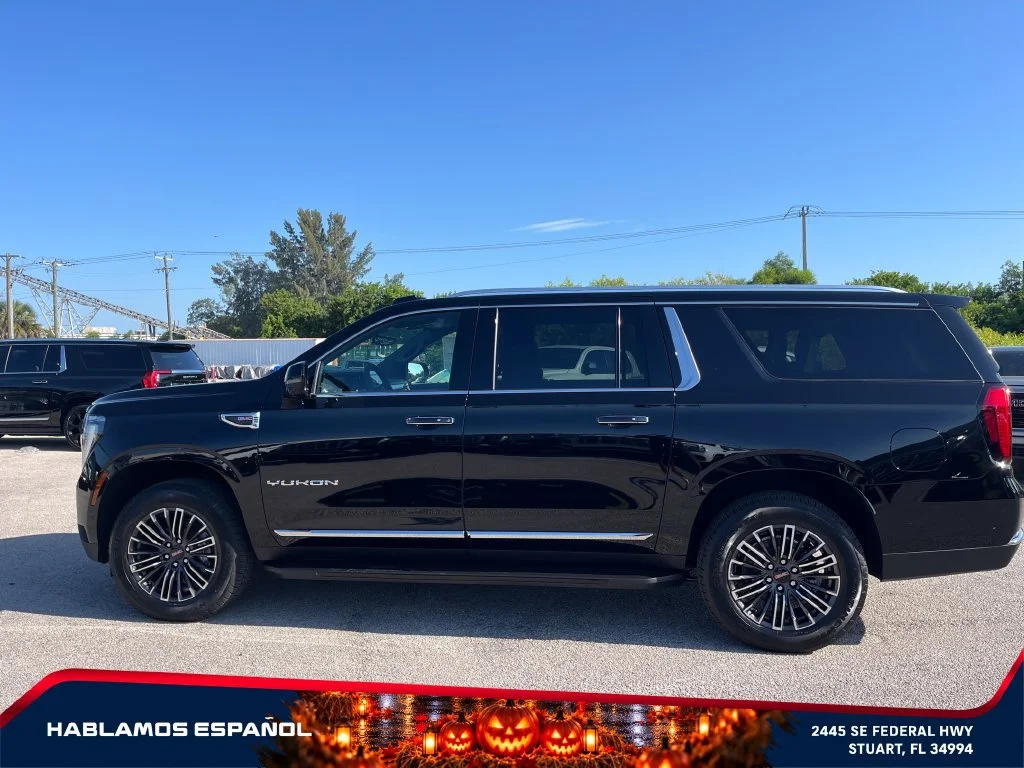 New 2026 Onyx Black GMC Elevation image 4