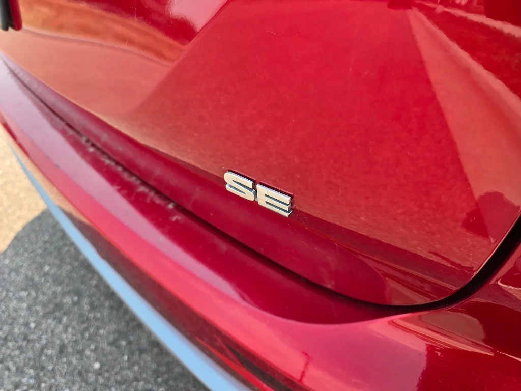 Used 2025 Red Mitsubishi Trail Edition image 11