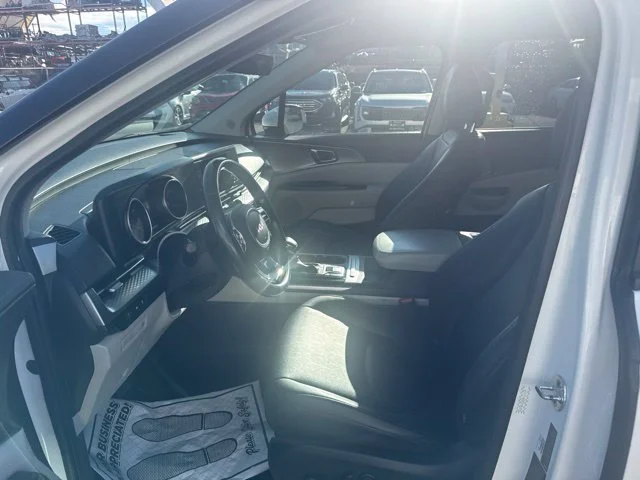 Used 2022 White Kia LXS image 10