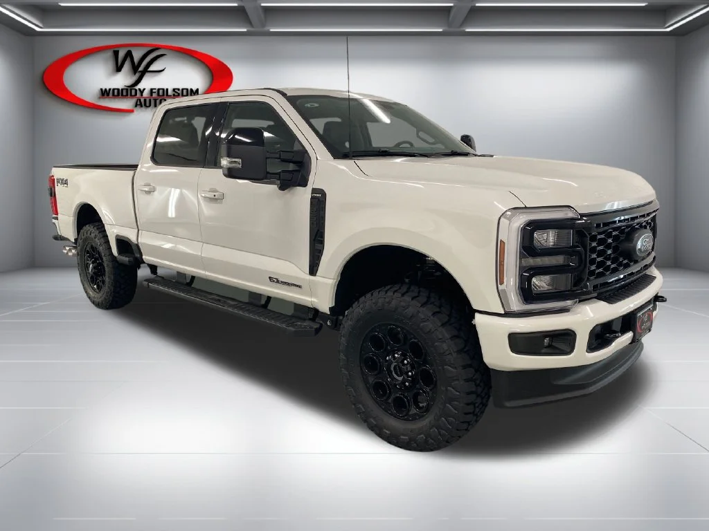 New 2026 Star White Metallic Tri-Coat Ford F-250® Lariat® image 3