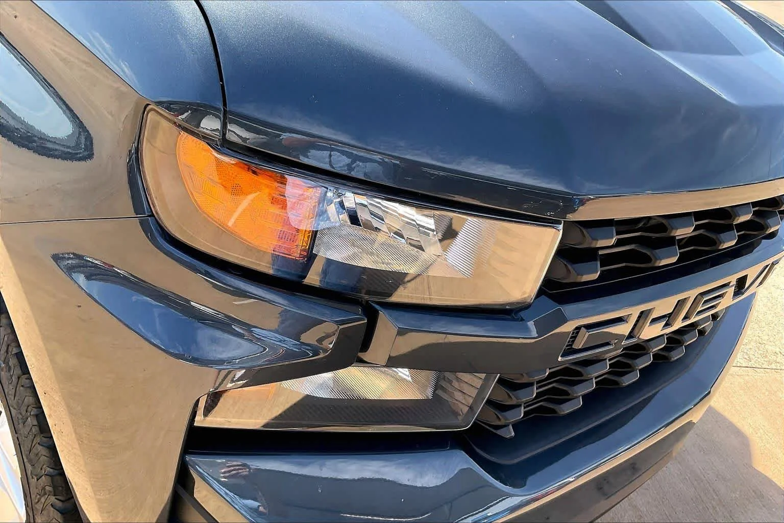 Used 2020 Shadow Gray Metallic Chevrolet Custom image 26