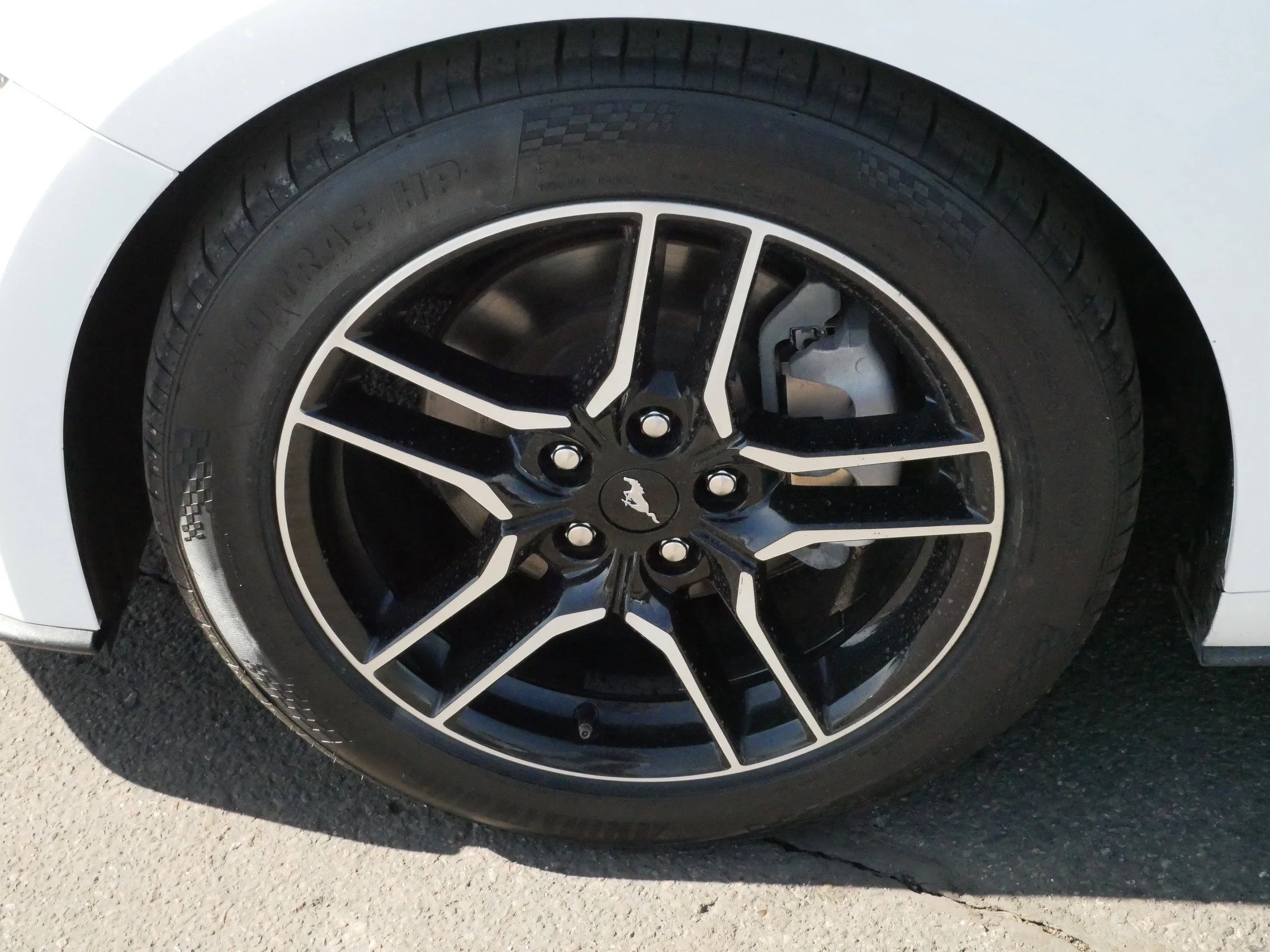 Used 2023 Oxford White Ford EcoBoost Premium image 15