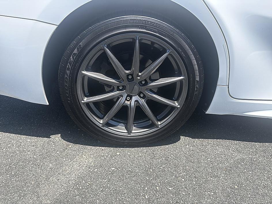 Used 2020 Super White Toyota SE image 12