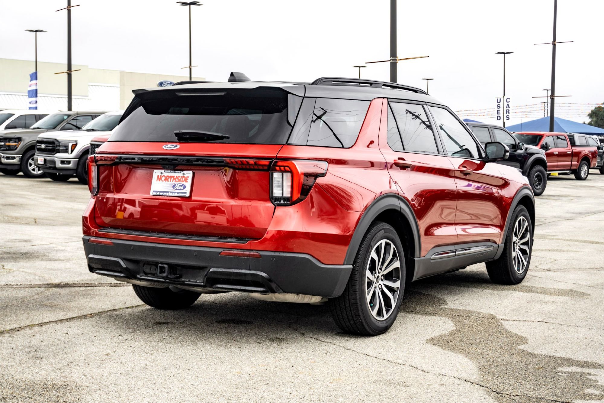 New 2025 Rapid Red Metallic Tinted Clearcoat Ford ST-Line image 4