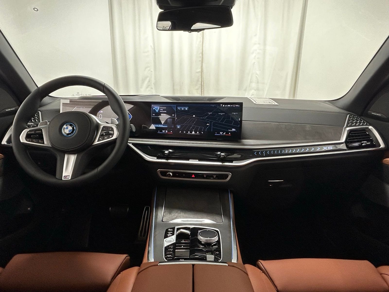 New 2026 Mineral White Metallic BMW xDrive50e image 8