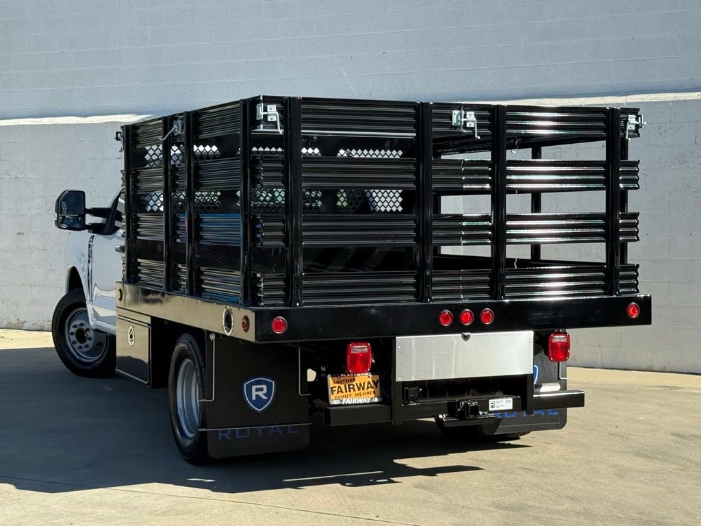 New 2026 Oxford White Ford F-350® XL image 5