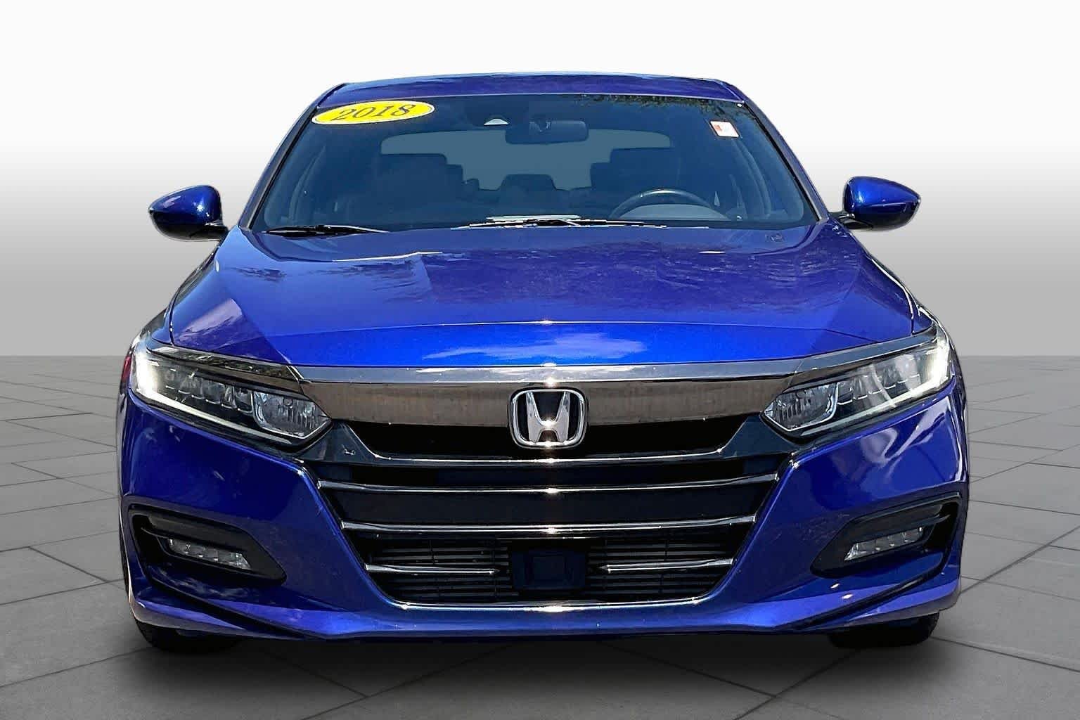 Used 2018 Still Night Pearl Honda Sport 1.5T image 4