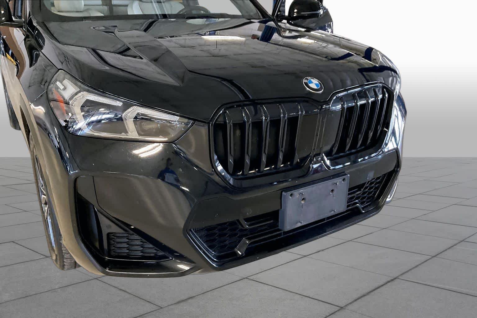 Certified Used 2023 Black Sapphire Metallic BMW xDrive28i image 30
