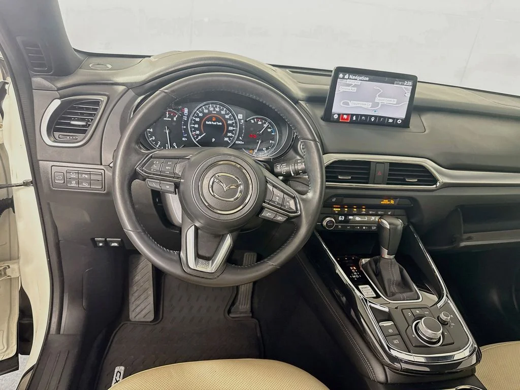 Used 2020 Snowflake White Pearl Mica Mazda Grand Touring image 22