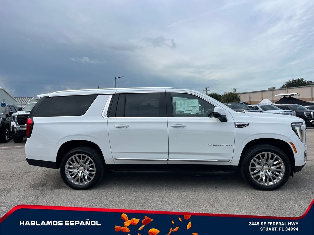 New 2026 Summit White GMC Elevation image 8