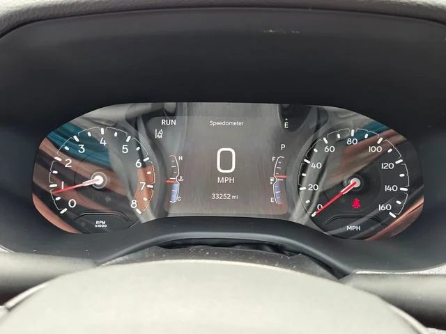 Certified Used 2025 White Jeep Latitude image 27