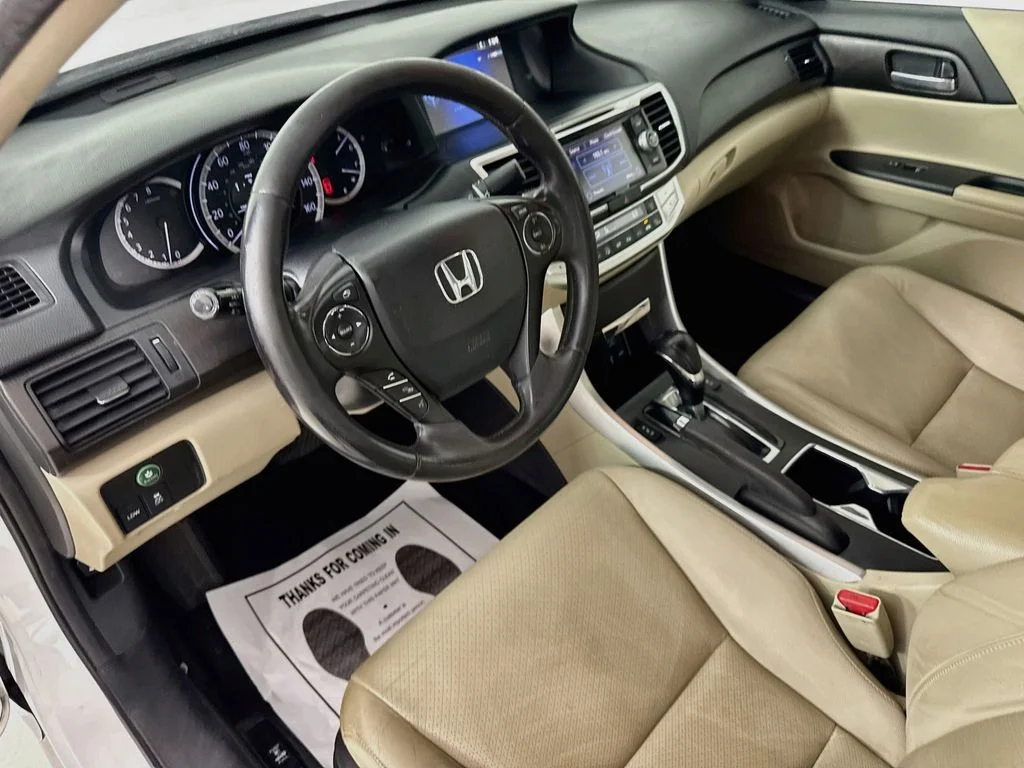 Used 2014 White Orchid Pearl Honda EX-L image 10
