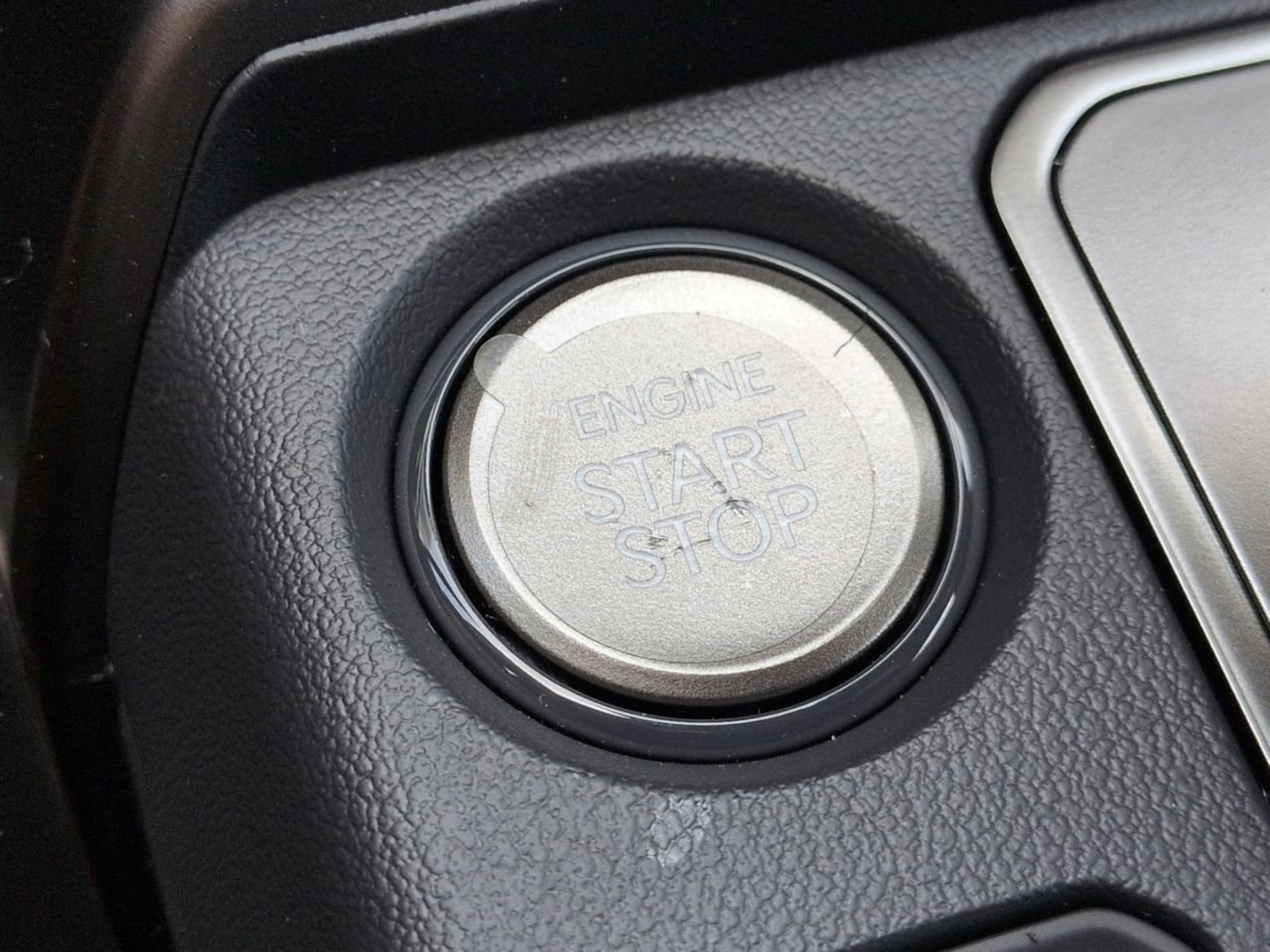 New 2027 Snow White Pearl / Black Roof Kia X-Line S image 32