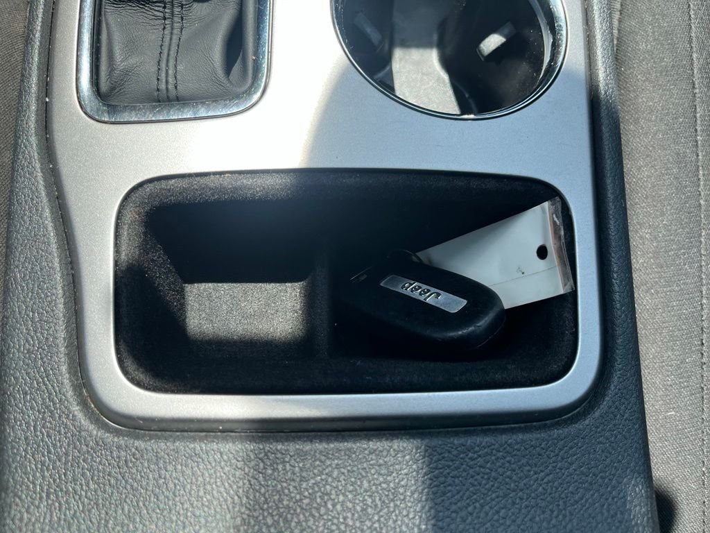 Used 2018 White Jeep Laredo E image 14