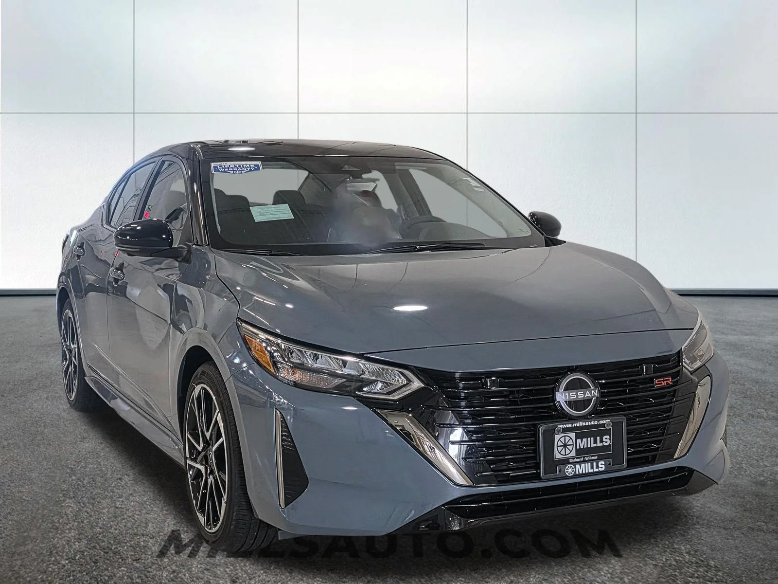 2025 Nissan Sentra SR - Photo 11