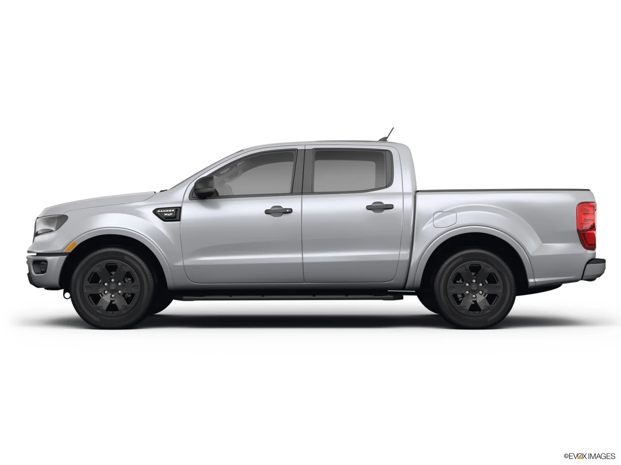 Certified Used 2022 Iconic Silver Metallic Ford XLT image 2