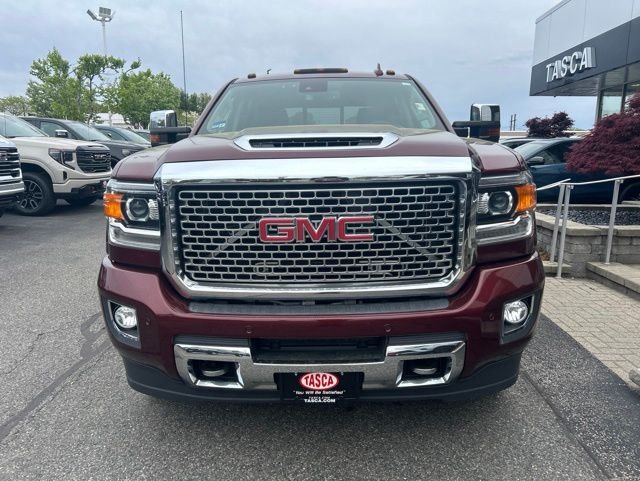 Used 2017 Red GMC Denali image 6