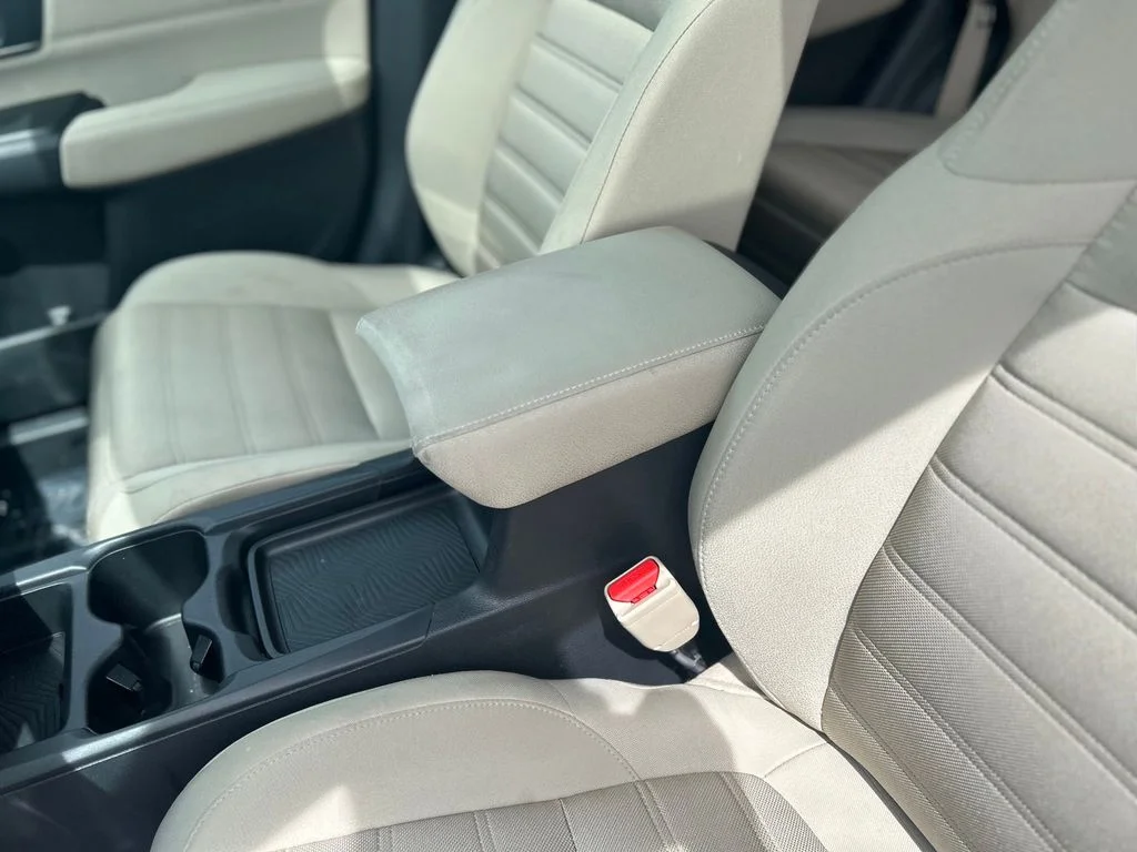Used 2018 White Honda EX image 9