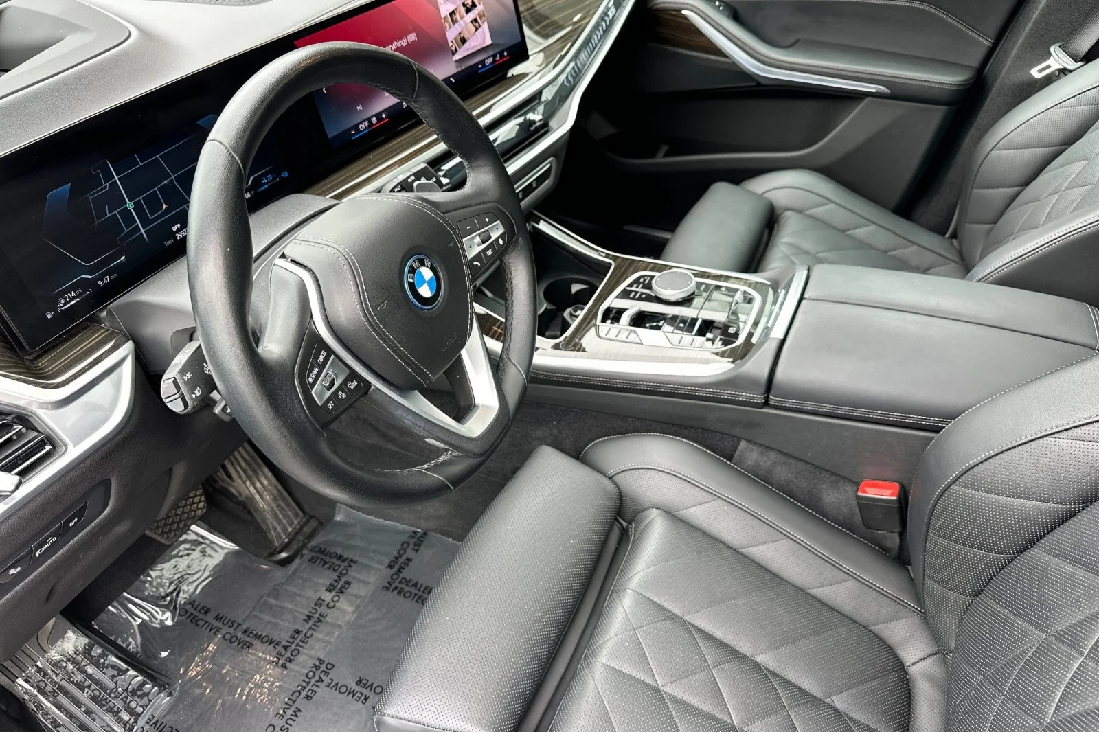 Used 2024 Manhattan Green Metallic BMW xDrive50e image 9