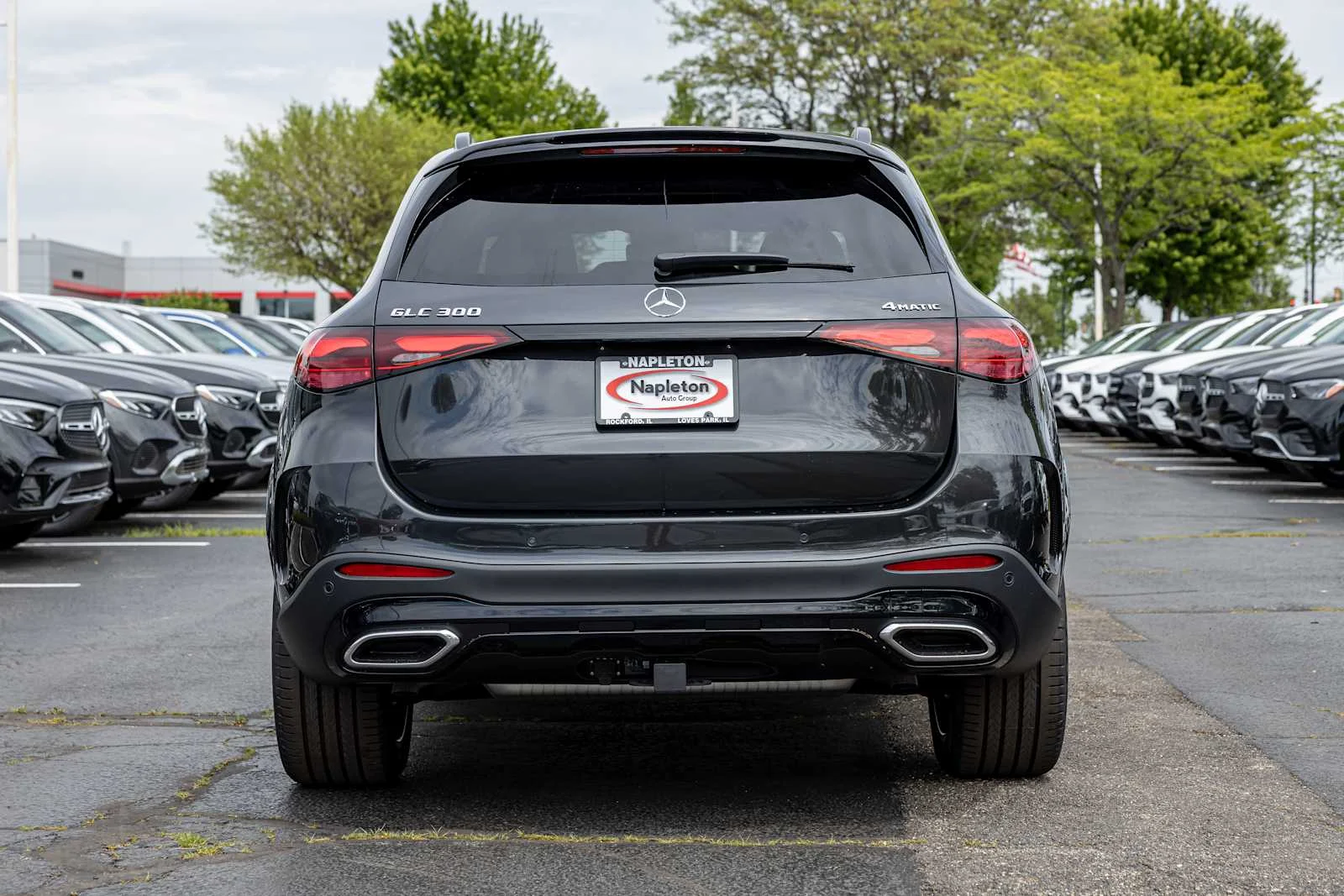 New 2026 Graphite Grey Metallic Mercedes-Benz GLC 300 image 4