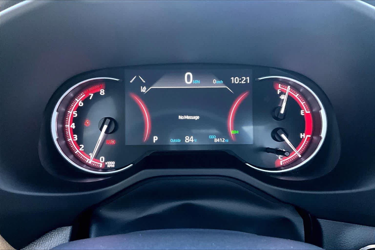 Used 2025 Wind Chill Pearl Toyota XLE Premium image 24