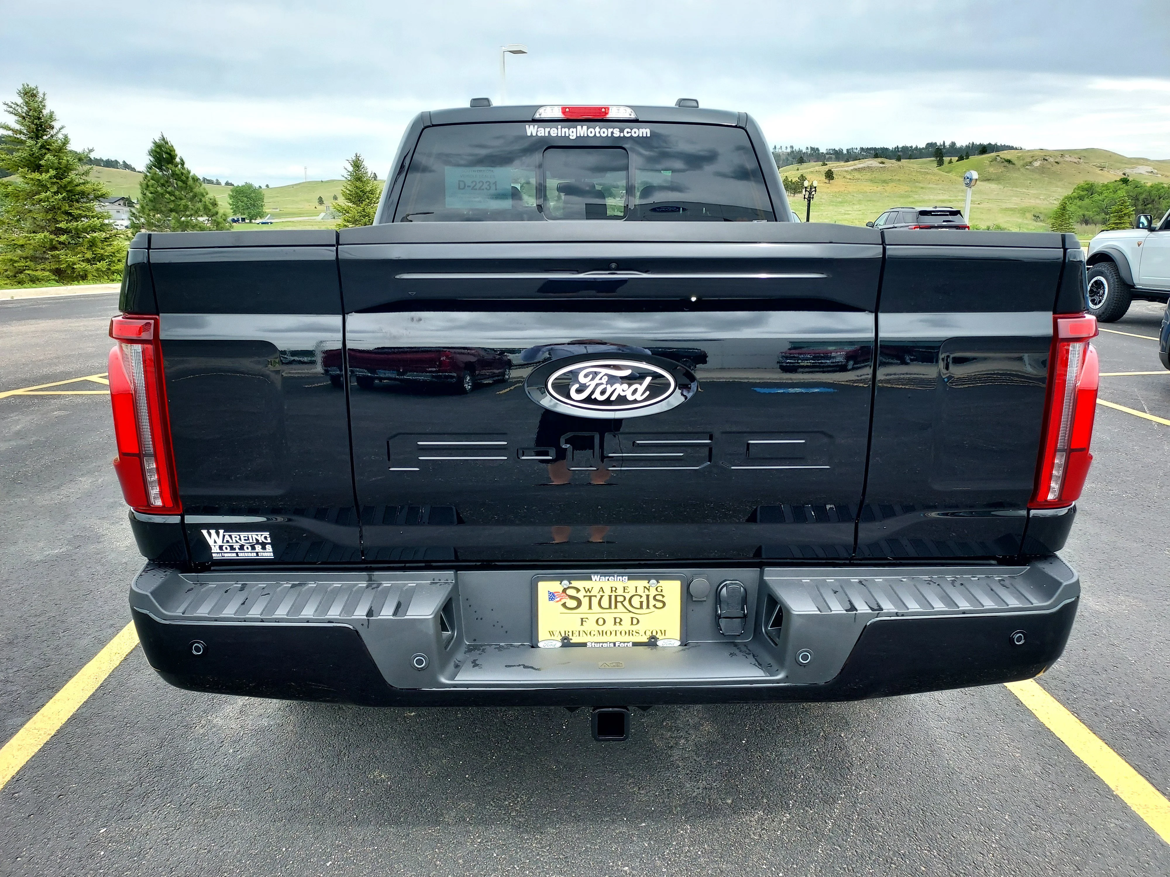 New 2026 Agate Black Metallic Ford LARIAT image 7