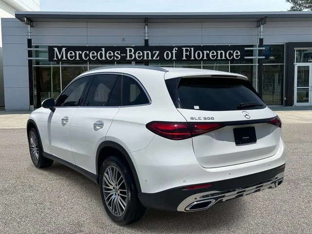 Used 2025 White Mercedes-Benz GLC 300 image 4