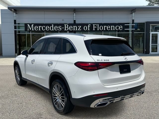 Used 2025 White Mercedes-Benz GLC 300 image 4